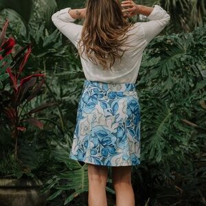 Ripskirt Hawaii A-Line Skirt in Blue and White